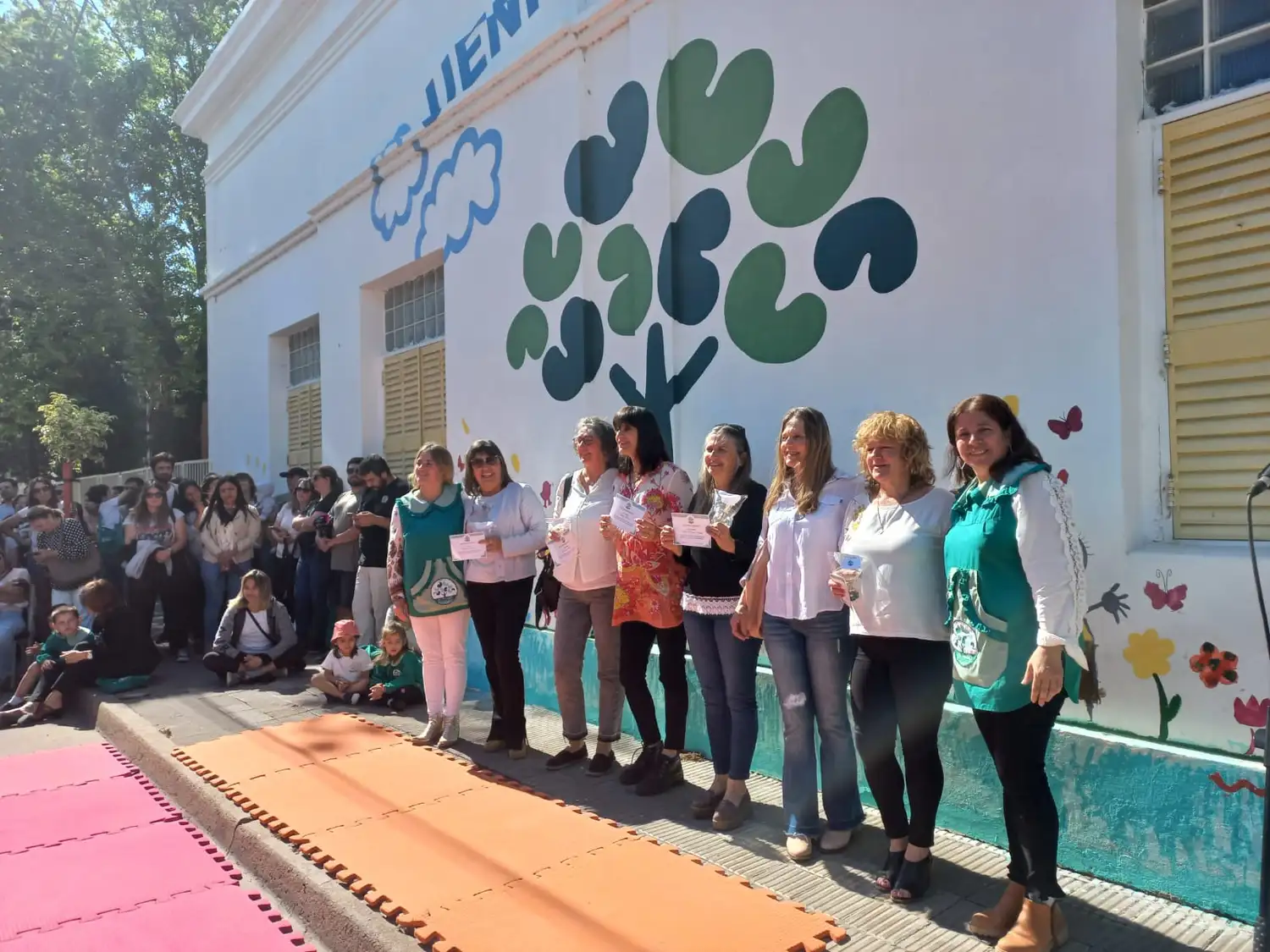 Los festejos comprendieron reconocimiento a docentes que obtuvieron la jubilación en los últimos 10 años.