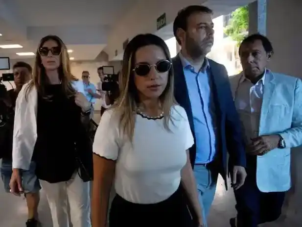 La abogada argentina acusada de racismo en Brasil fue juzgada y vuelve al país