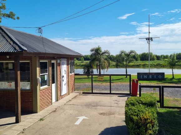 Playa Mansa: dos ofertas para explotar el espacio costero que pertenece a la Municipalidad