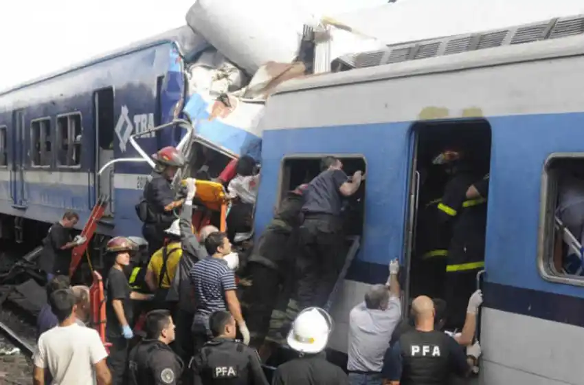 Macri recibirá a los familiares a seis años de la tragedia de Once