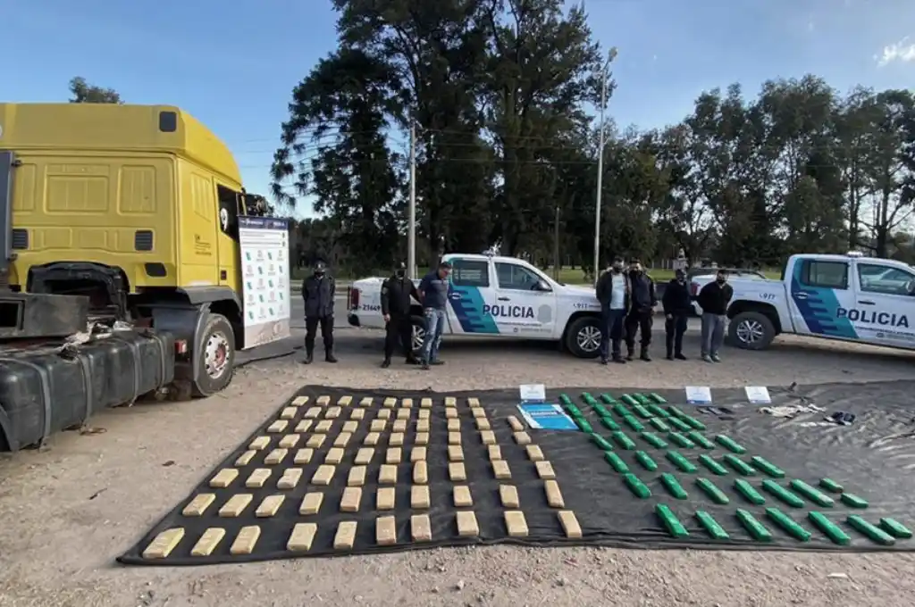 Encontraron 130 kilos de marihuana dentro de un falso tanque de nafta