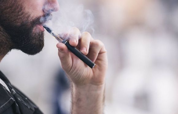 OMS  instó  a los gobiernos a prohibir  todos los sabores en los productos de tabaco y de nicotina