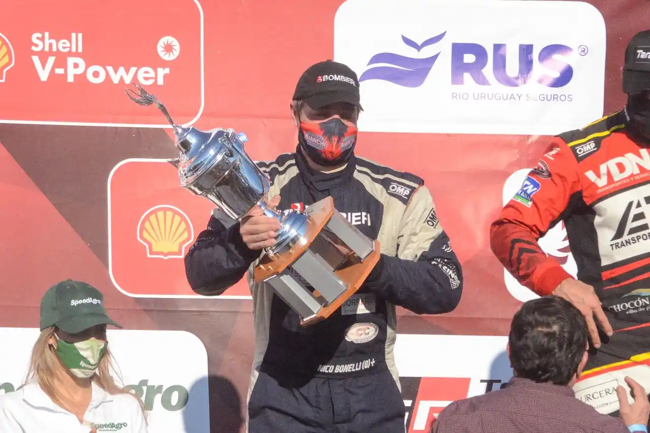 FOTO DIEGO CAMUSSO Ledesma subió al podio como tercero y más tarde fue declarado ganador.