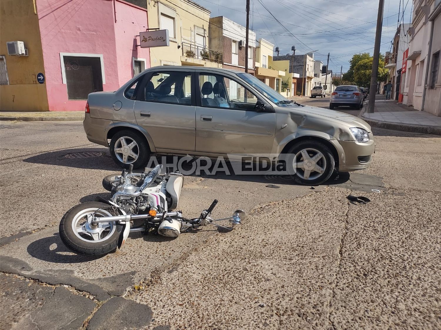 Tremendo choque en el centro de Gualeguaychú: una mujer herida fue hospitalizada