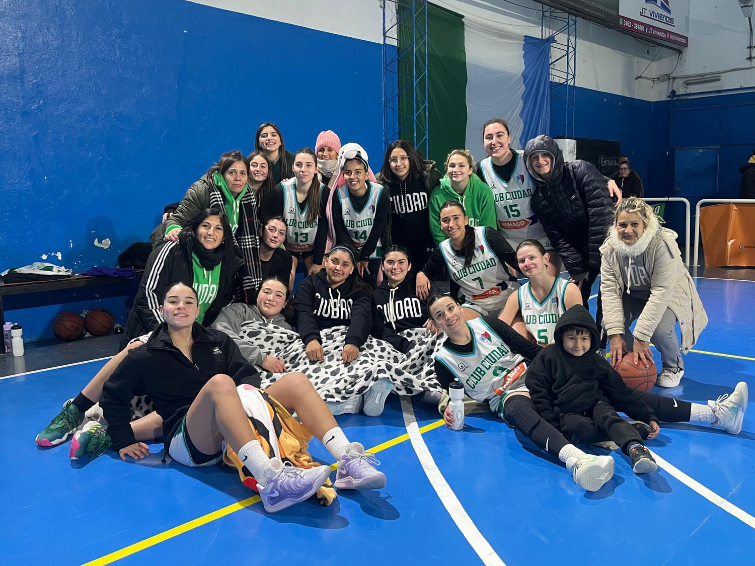 Las chicas de Ciudad quedaron a un partido del bicampeonato. Foto: Fabián Gallego.