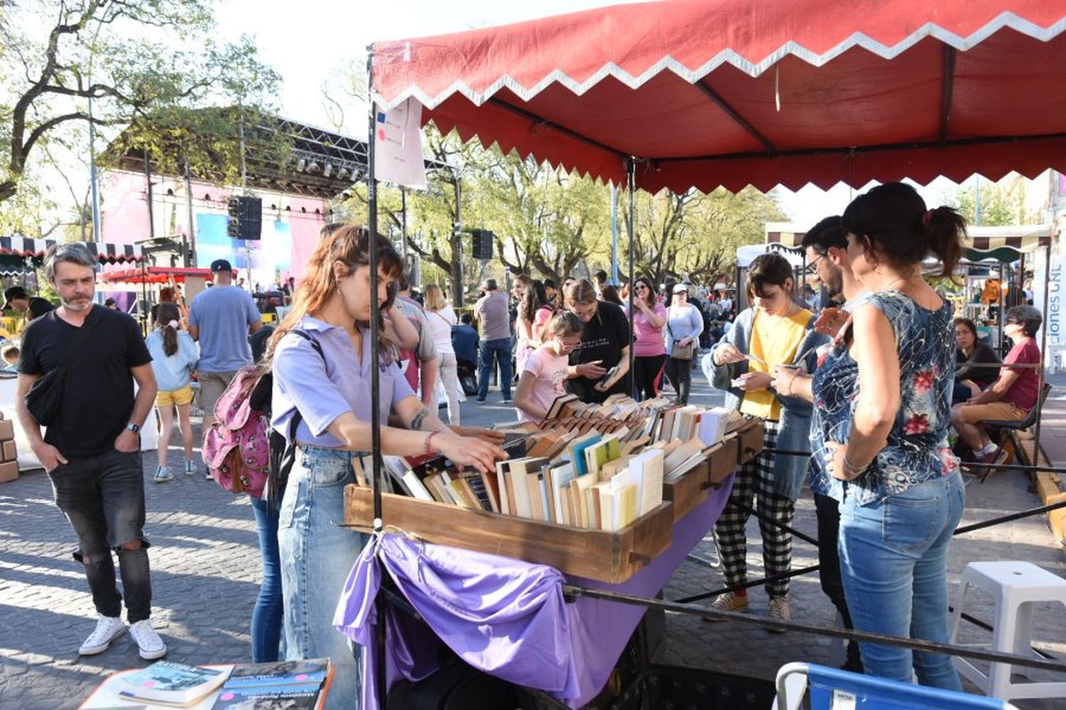 Sábado y domingo: Plaza Feria