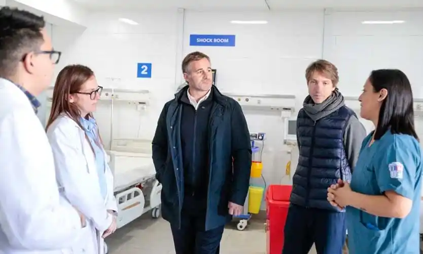 Achával inauguró el nuevo shockroom del Hospital Sanguinetti