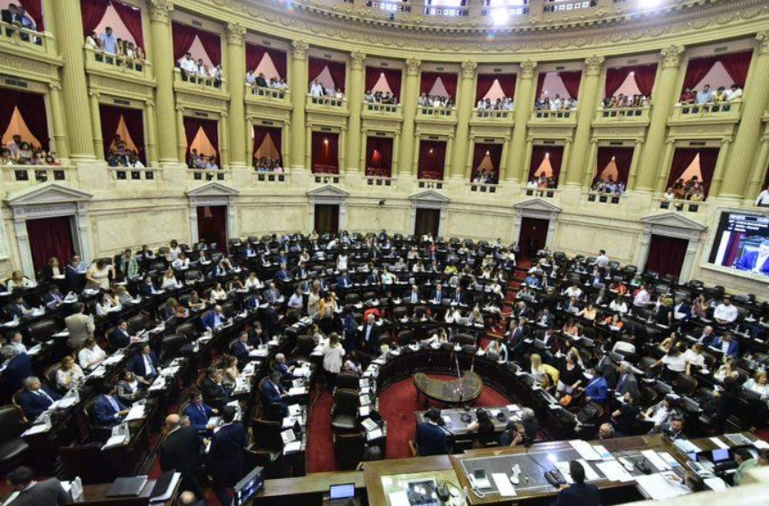 La Cámara de Diputados le dio media sanción al proyecto de ley de Emergencia Económica