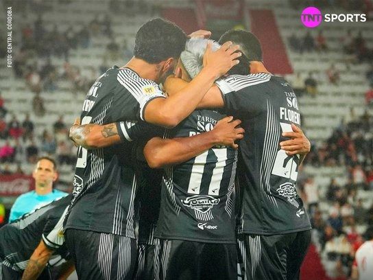 El Ferroviario le ganó 1 a 0 a Huracán en el "Ducó".Foto:TNT