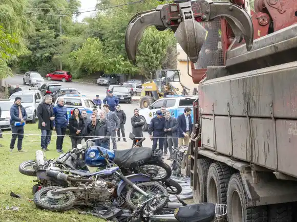 La provincia y el municipio de Paraná avanzan con la compactación de vehículos