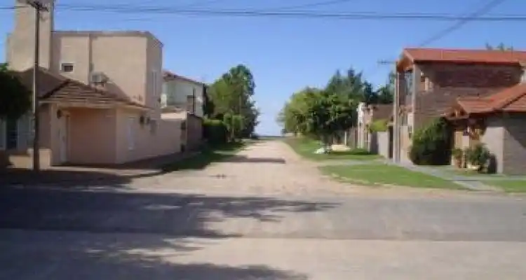 Comienzan a pavimentar las calles cercanas al nuevo Boulevard