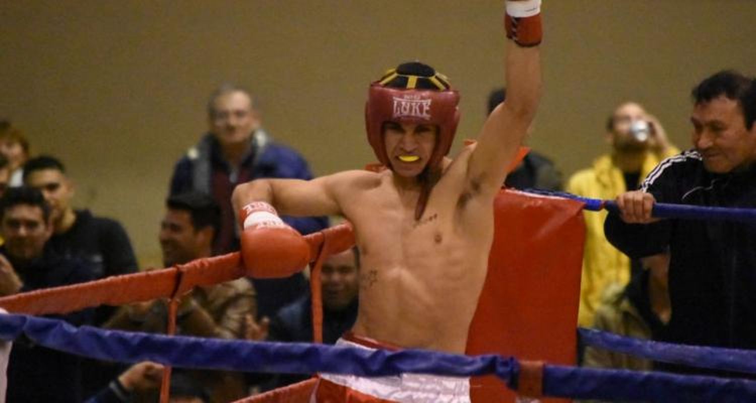 #CharlasConDeportistas Laureano Ubiedo: Sus ganas de volver a subirse a un ring y el anhelo de ser profesional