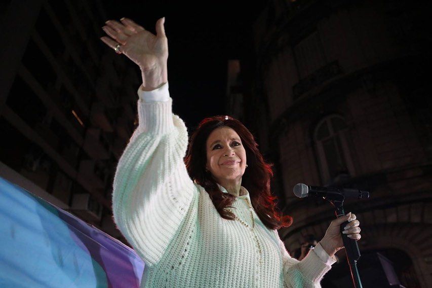 CFK pide que los libertarios conduzcan el Senado y Diputados