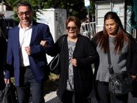Las hermanas de Maradona dieron sus testimonios ante el Tribunal oral