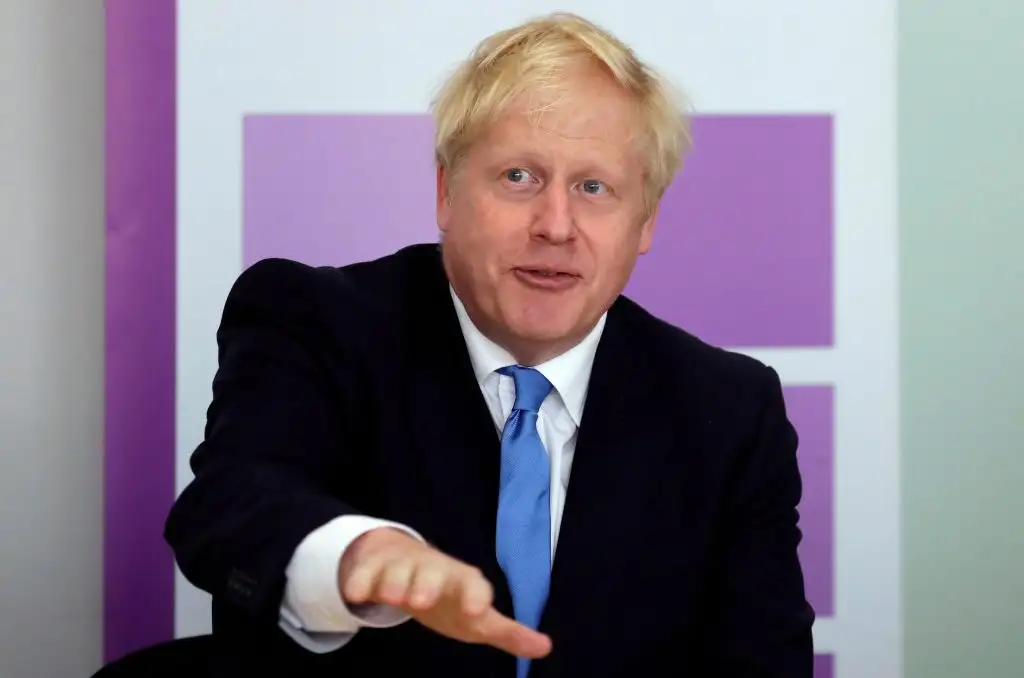Boris Johnson visita Irlanda del Norte, sector central en el bloqueo del Brexit