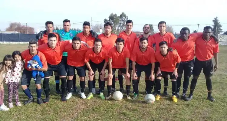 Primera B: La Roca se sacó la mufa y ganó su primer partido desde su vuelta a la Liga Sampedrina