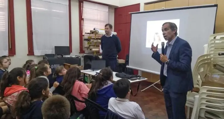 El fiscal Leveratto habló sobre grooming, cyberacoso y pornografía infantil en escuelas