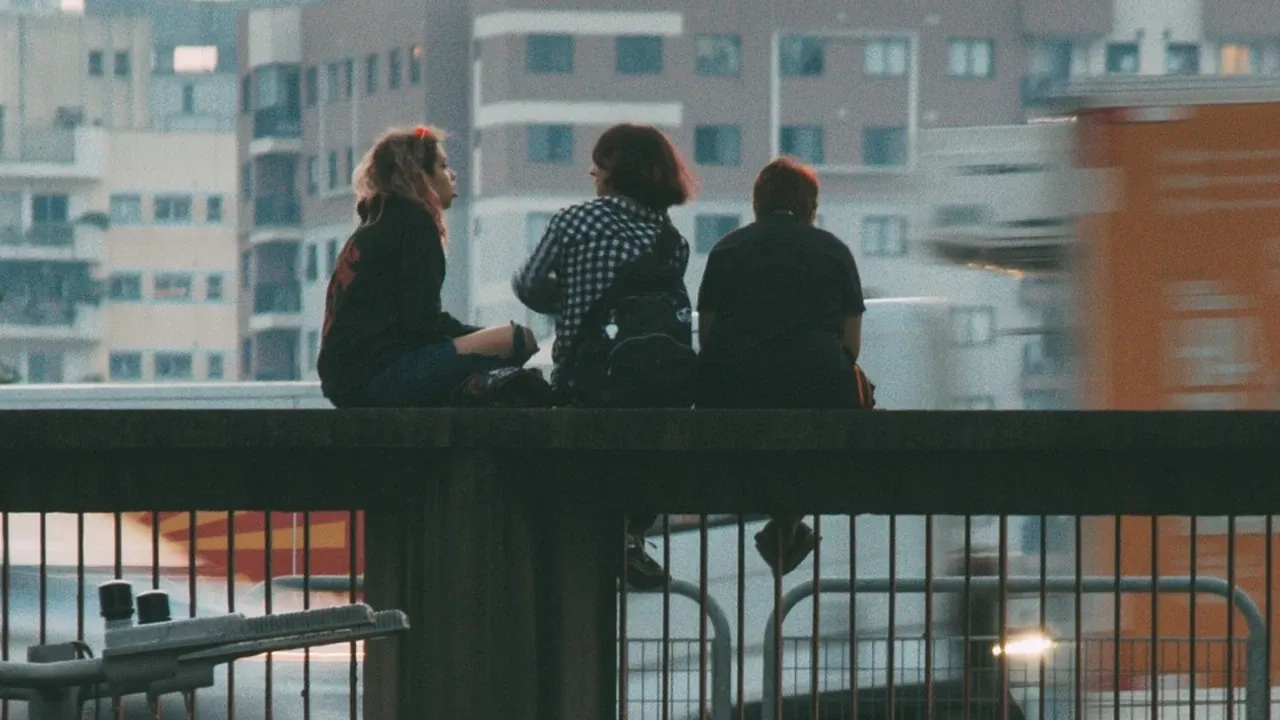 Tener pocos amigos ¿es un problema?: lo que reveló la psicología sobre estas personas