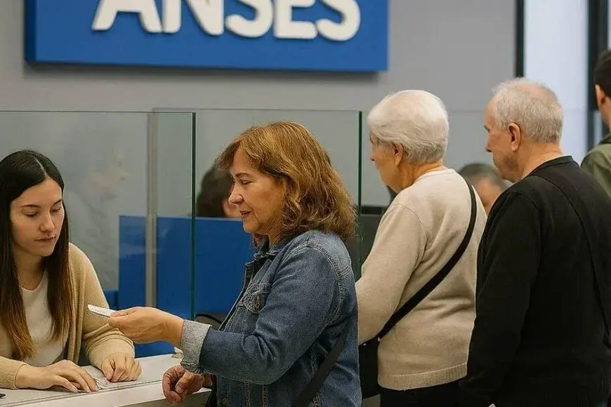 ANSES confirmó el calendario de noviembre de 2026 con aumento y bono para jubilados
