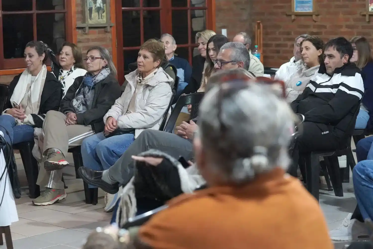 charla