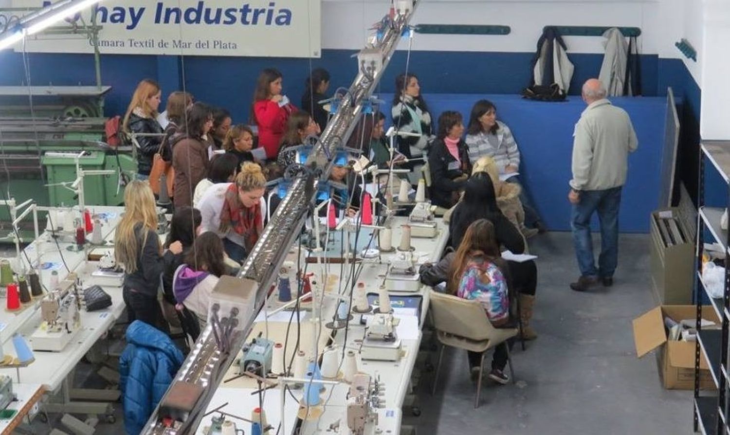 Confirman asistencia de Provincia para la industria textil local