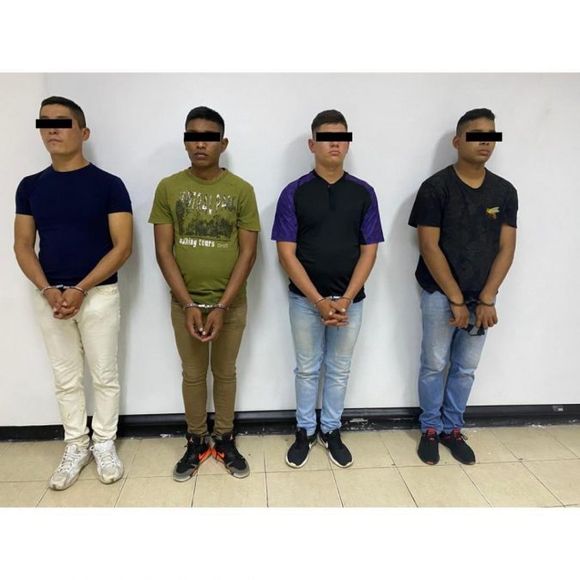 SUBIERON EL VIDEO A TIK TOK: detienen a cuatro GN que lanzaron a un gatito por un barranco