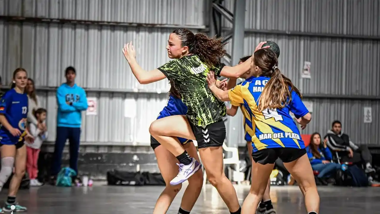 Trinidad Márquez, una de las convocadas de Handball Necochea a las cadetas de Asabal
