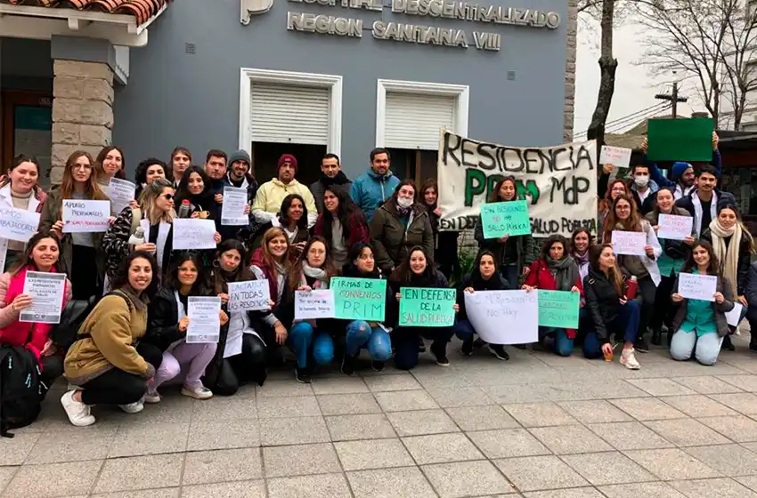 Protesta de residentes de la salud: "Queremos un verdadero cambio y no que sea un nuevo pseudo reglamento "