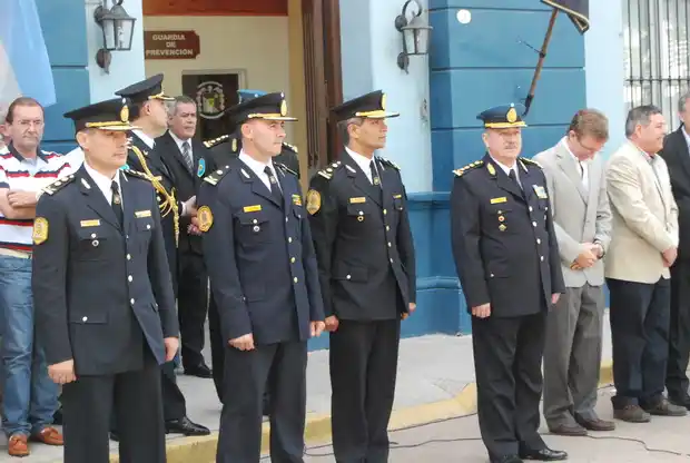 Giménez y Vega asumieron en la Policía