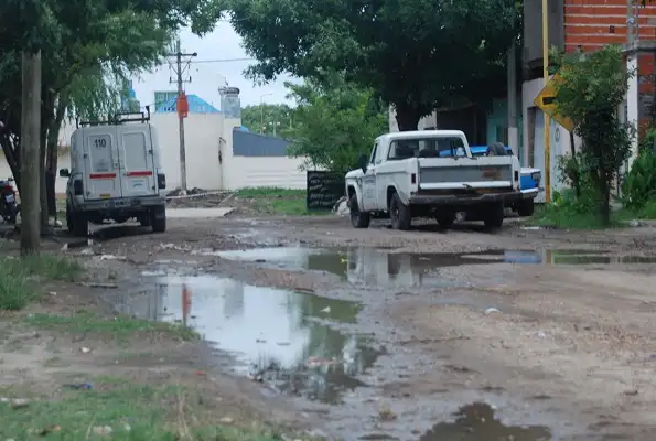 Colombo y Bolevard De León se encuentra intransitable