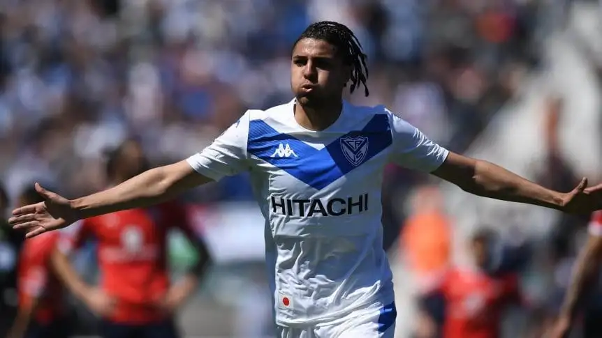 Vélez fue superior y venció a Independiente en Liniers