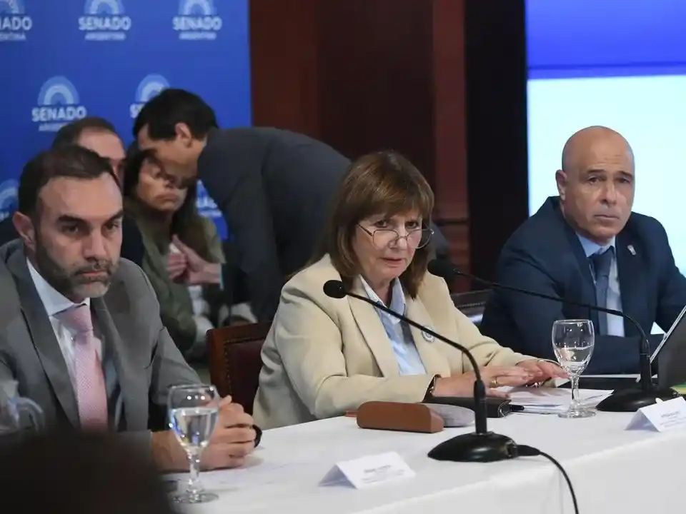 El Gobierno consiguió dictamen del proyecto de reforma laboral: se tratará en el Senado el viernes 27