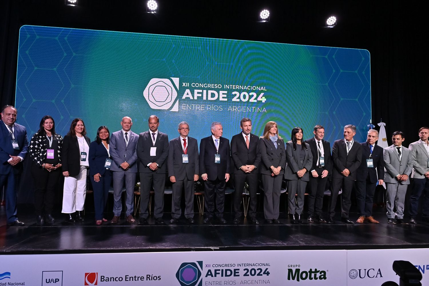 El gobernador presentó un proyecto de ley para promover la Economía del Conocimiento