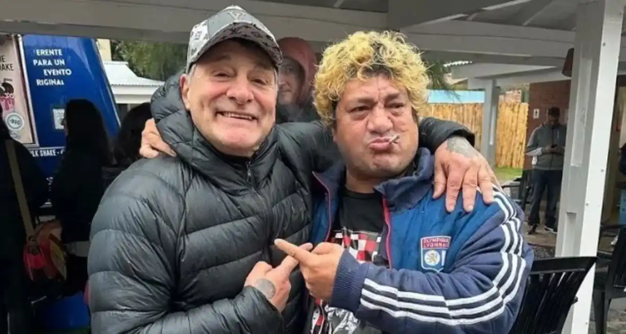 El Turco García publicó una imagen abrazado a Cristian Pity Álvarez. Foto: @turco_garcia7