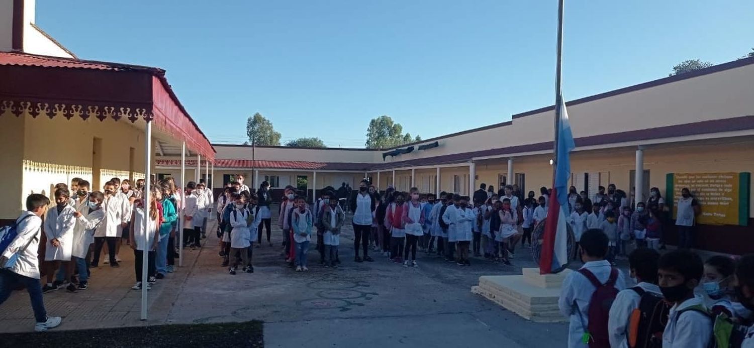 “Estamos dispuestos a seguir dialogando, pero con los chicos en las aulas”, afirmaron desde el CGE