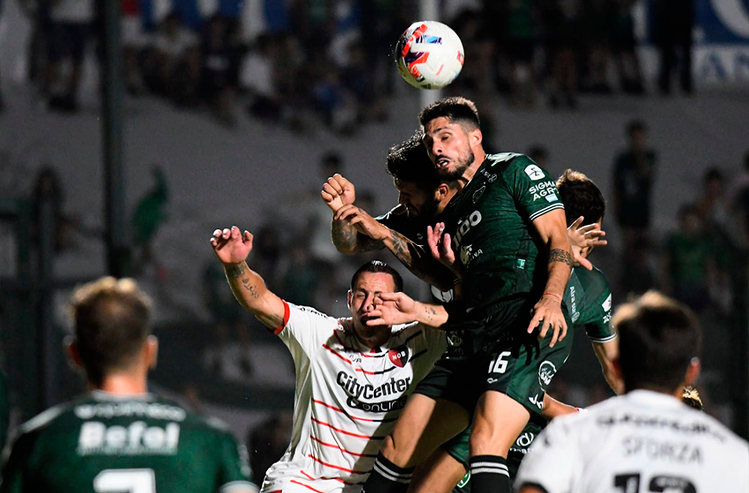 Newell’s y Sarmiento empataron en un partidazo en Junín