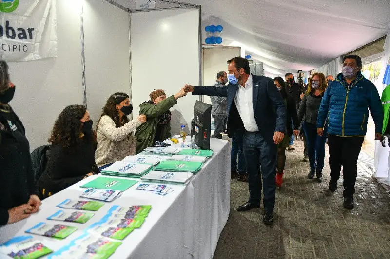 Sujarchuk en la Feria del Libro y Universitaria: "defendemos el metro cuadrado de educación, de cultura y de generación de trabajo"