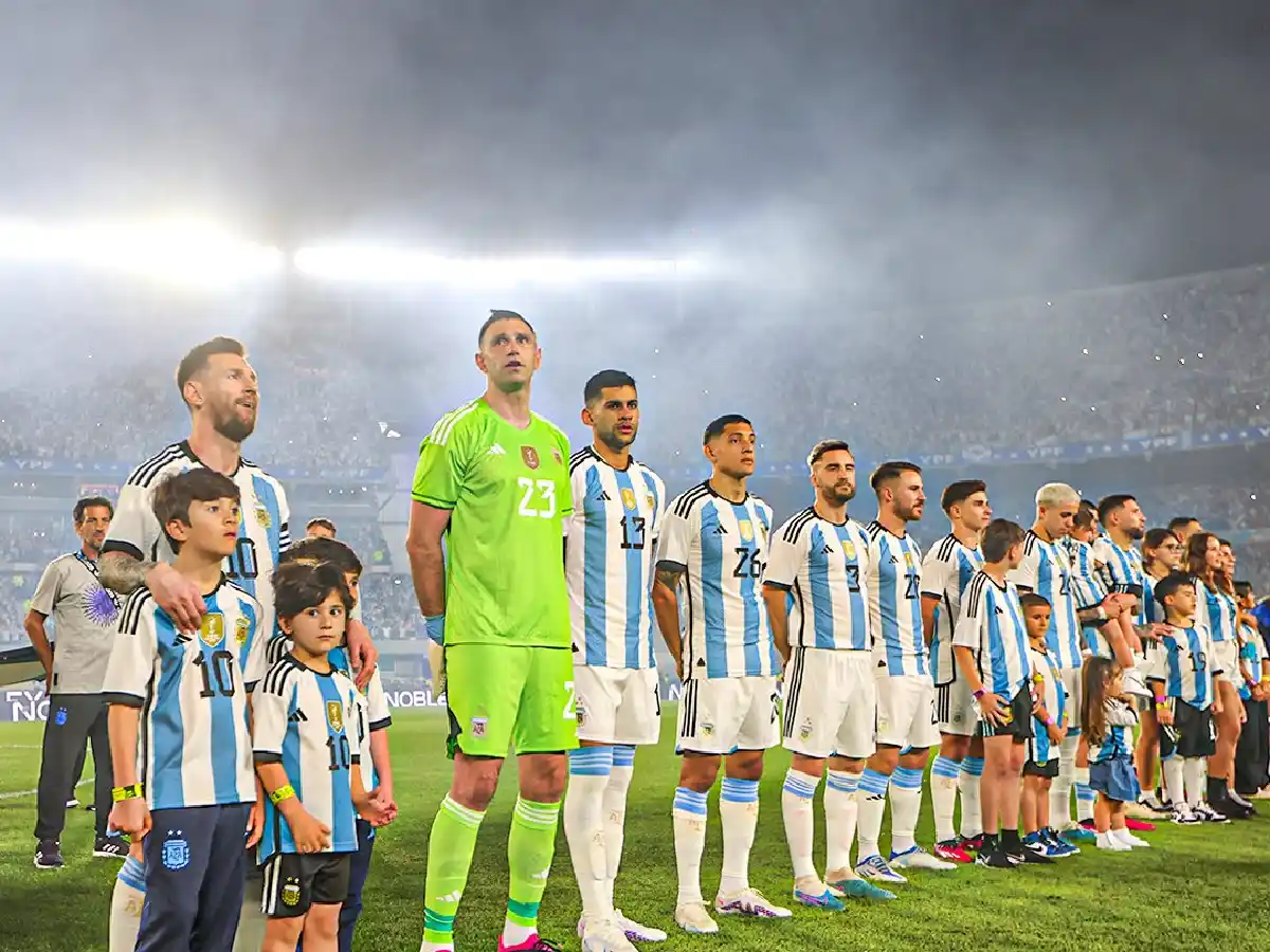 Santiago del Estero: decretan asueto administrativo y escolar por el partido de la Selección