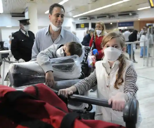 Gripe A: aconsejan vacunarse a los que viajen a EE.UU.