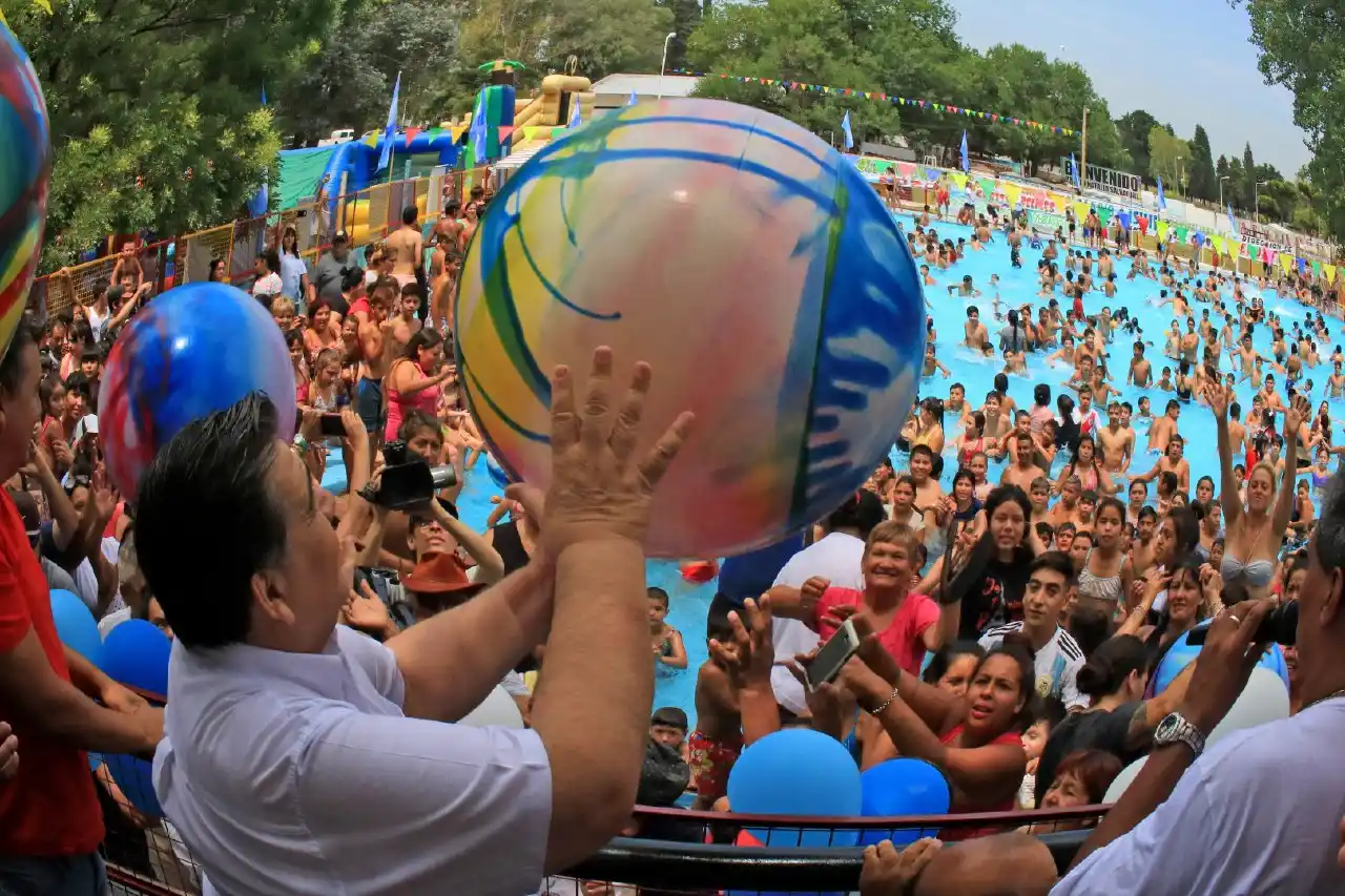 Ishii inauguró en José C. Paz una nueva temporada de la colonia municipal