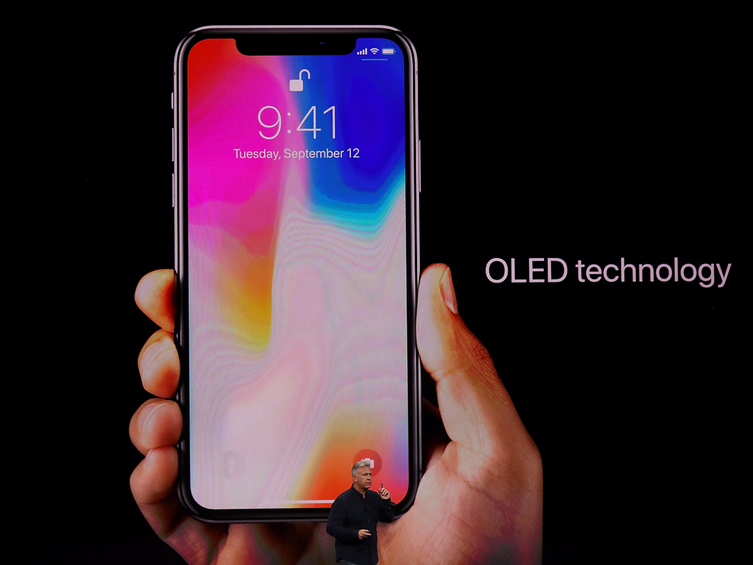 Apple presentó su iPhone X, un smartphone casi sin marcos y sin botón de inicio