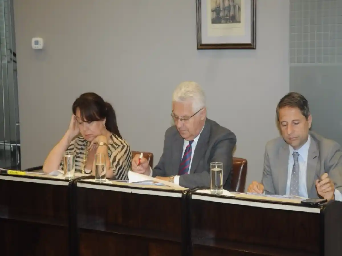 En 2017 el municipio "se sostendrá con una mayor presión tributaria sobre los vecinos", dice la oposición