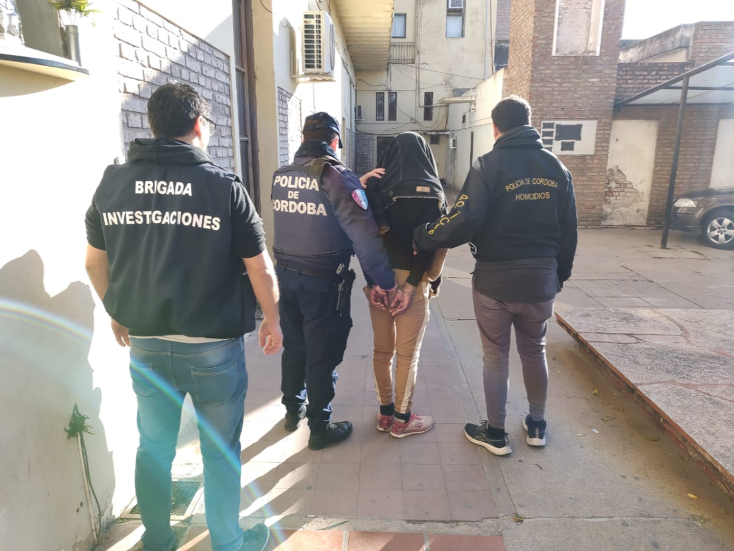 Cámaras y datos de vecinos, claves para las dar con los asesinos de Coca