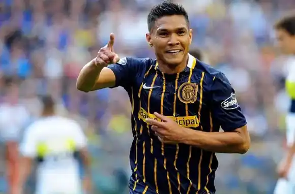 Valioso gesto de Teo Gutiérrez con Central: donó más de 3 mil raciones de comida para alimentar a 200 niños