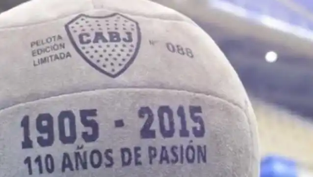  Boca sacó a la venta una pelota para hinchas "millonarios"