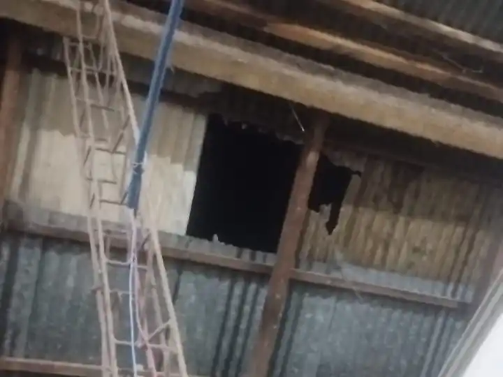En el lugar se hallaron una garrafa, una hidrolavadora y un rollo de cable que habían sido preparados para ser sustraídos.