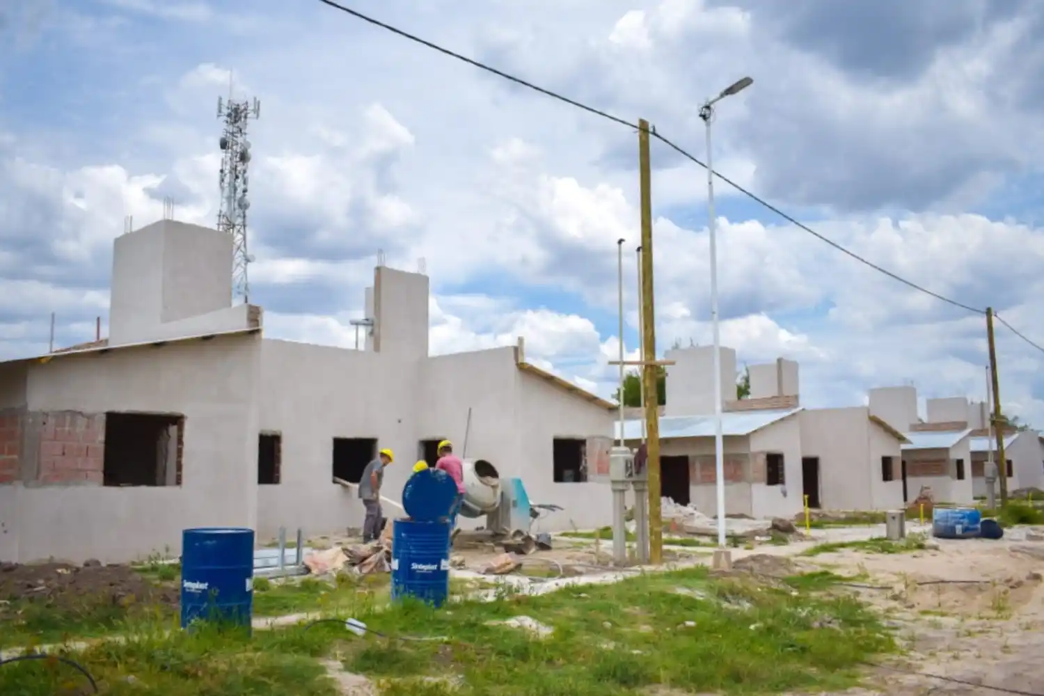 Con fondos provinciales, se construyen 81 nuevas viviendas en seis localidades entrerrianas
