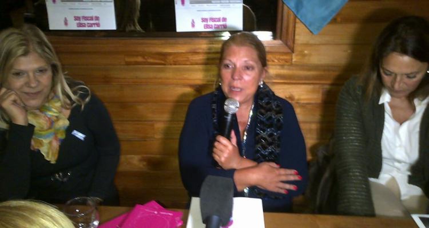 Carrió pasó por San Pedro y pidió que la acompañen para “defender la República”