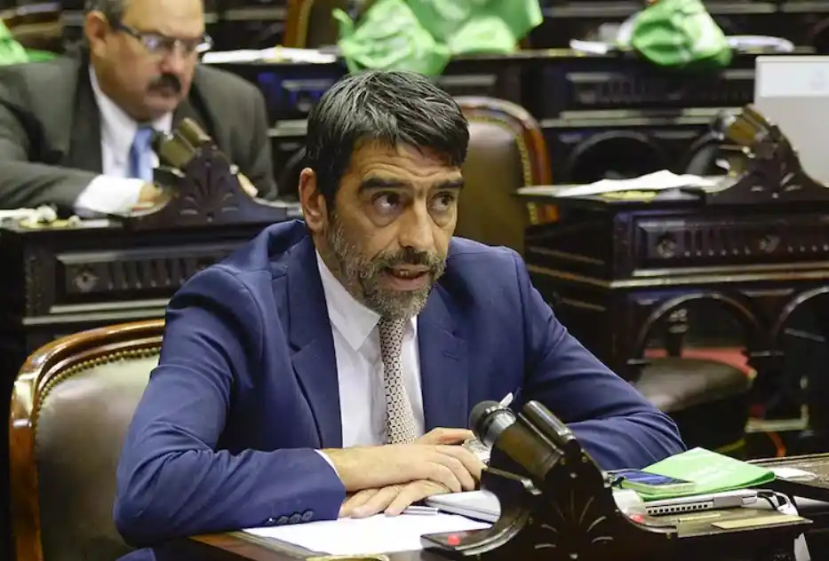 Denunciarán a Tahiade