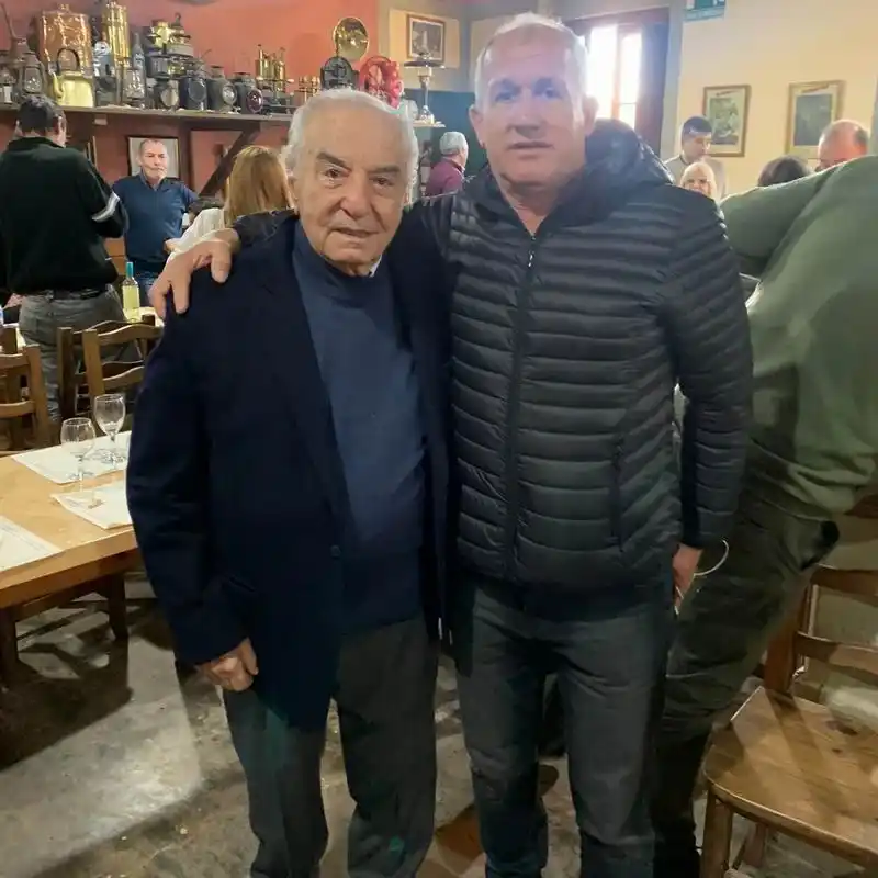 Garantizan estabilidad laboral
a trabajadores de supermercados